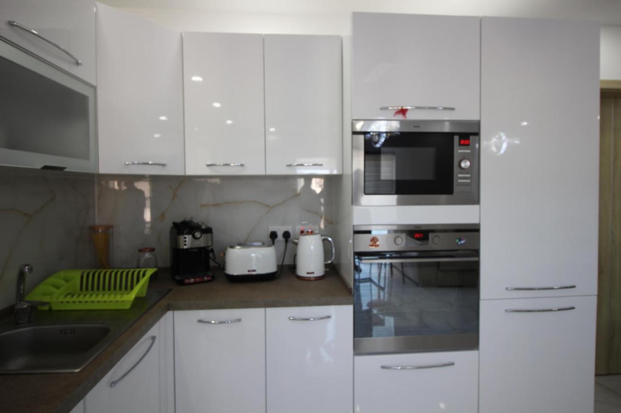 Bf Apartment