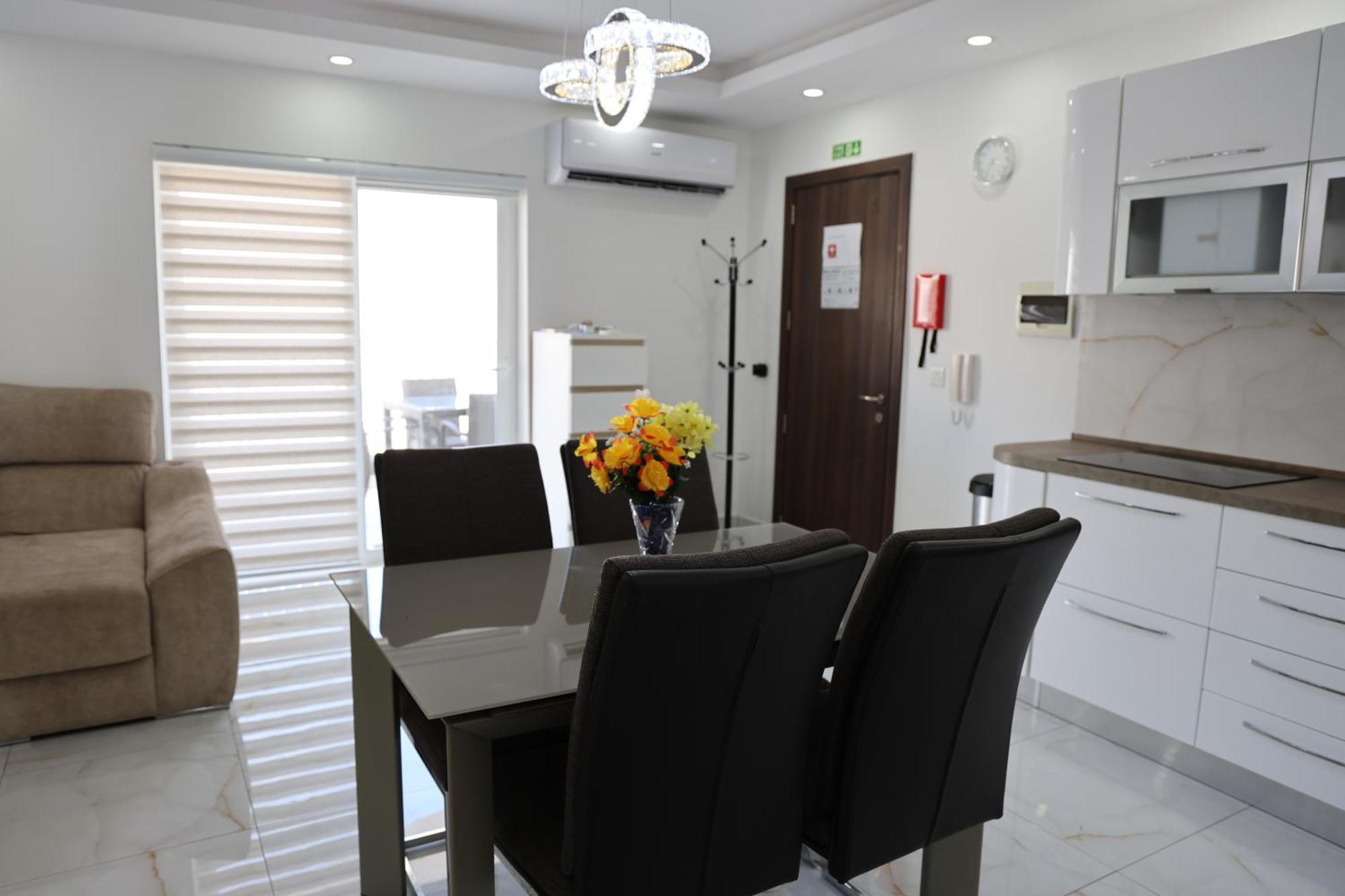 Bf Apartment *